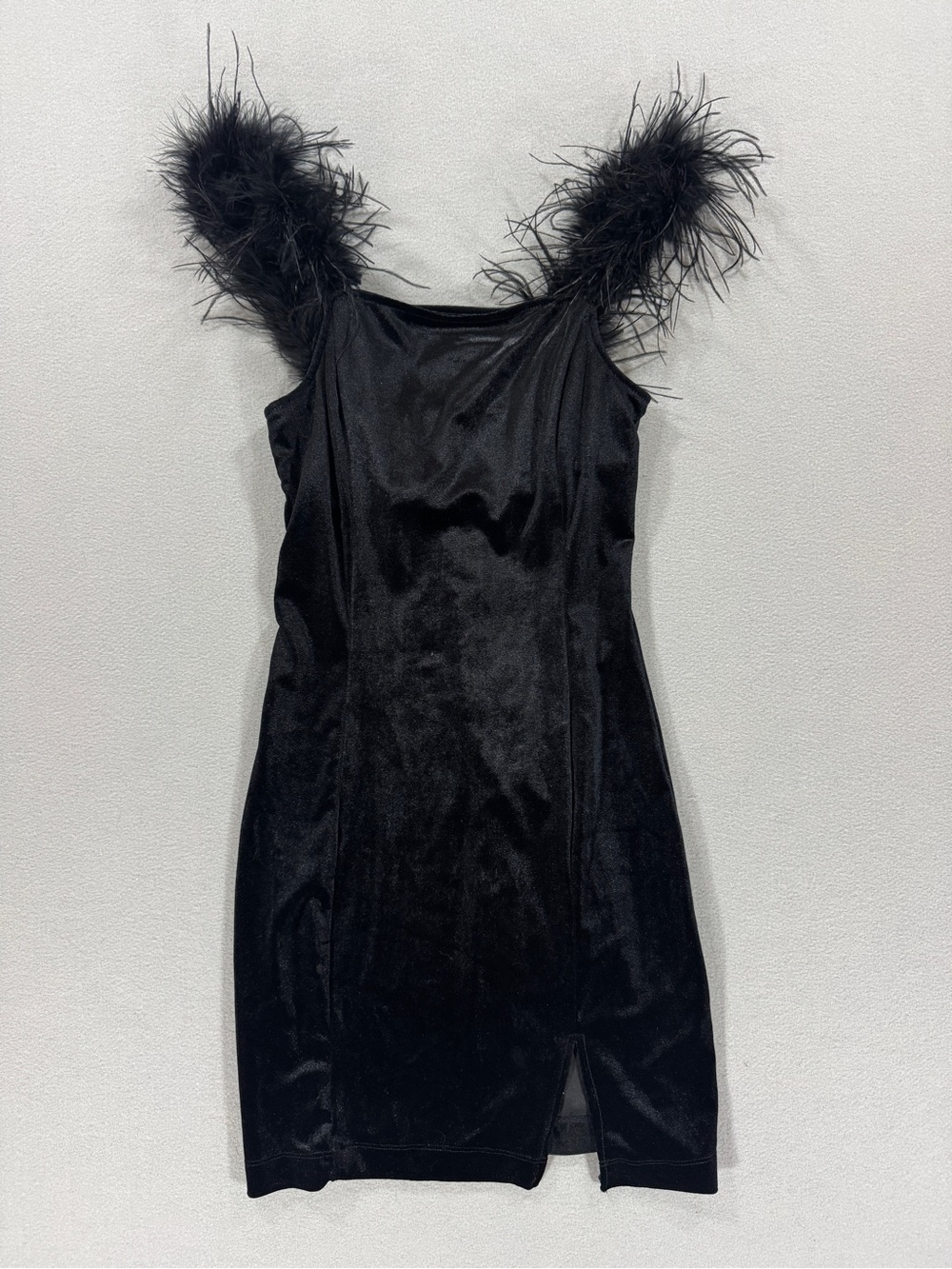 Whimsigoth Y2K Black Velvet Faux Feather Strap Bodycon Party Dress Gianni Bini